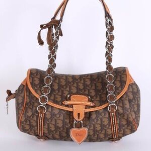Dior Brown Obliaue Romantiaue shoulder bag in size 18 С